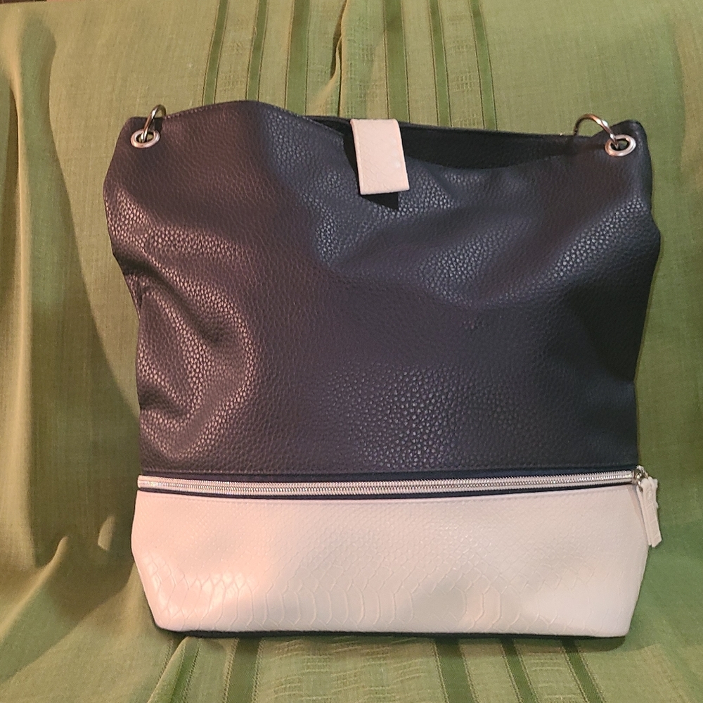 Jessica London Woman's Vintage Leather Purse, Two (2) piece Set - NEW - Picture 3 of 6